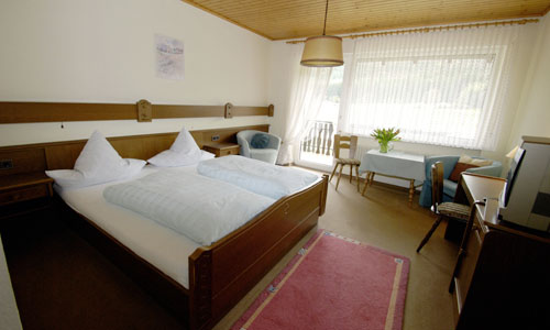 Doppelzimmer mit Balkon
