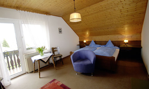 Doppelzimmer mit Balkon